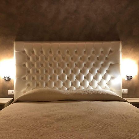 Luxury Apartment Frattina 34 Anelli Rome Buitenkant foto
