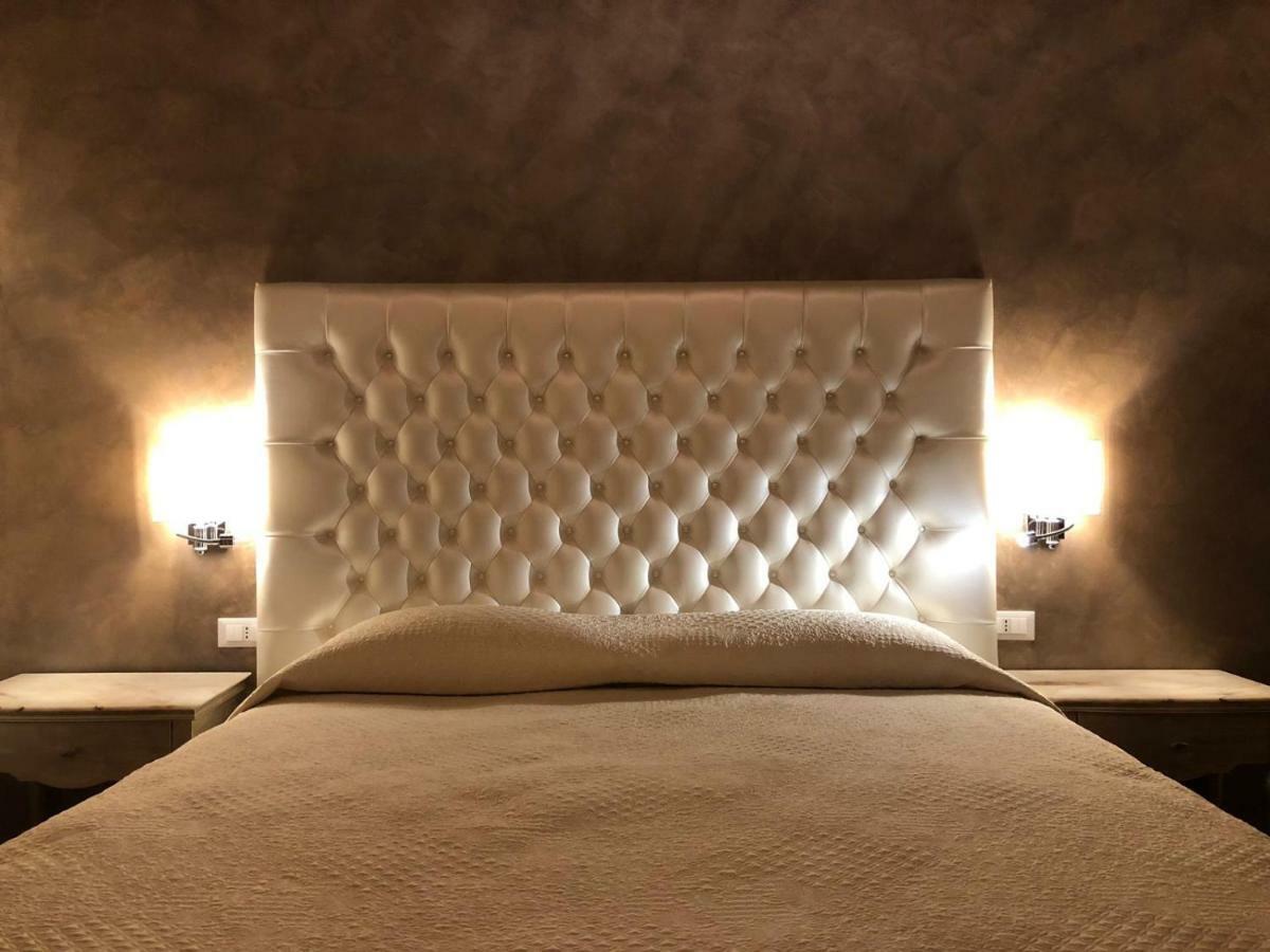 Luxury Apartment Frattina 34 Anelli Rome Buitenkant foto