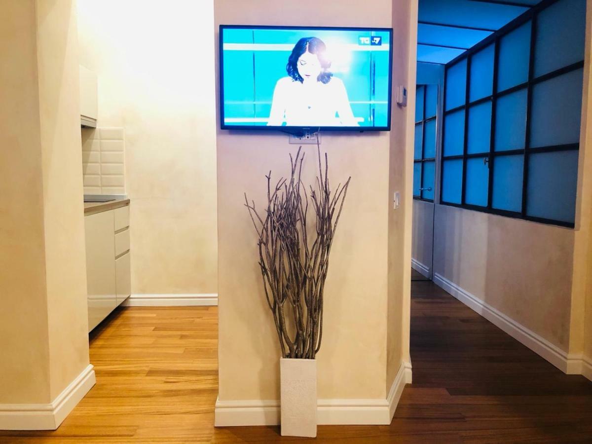 Luxury Apartment Frattina 34 Anelli Rome Buitenkant foto